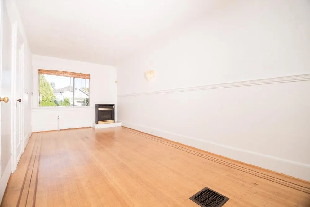 16th Arbutus Street