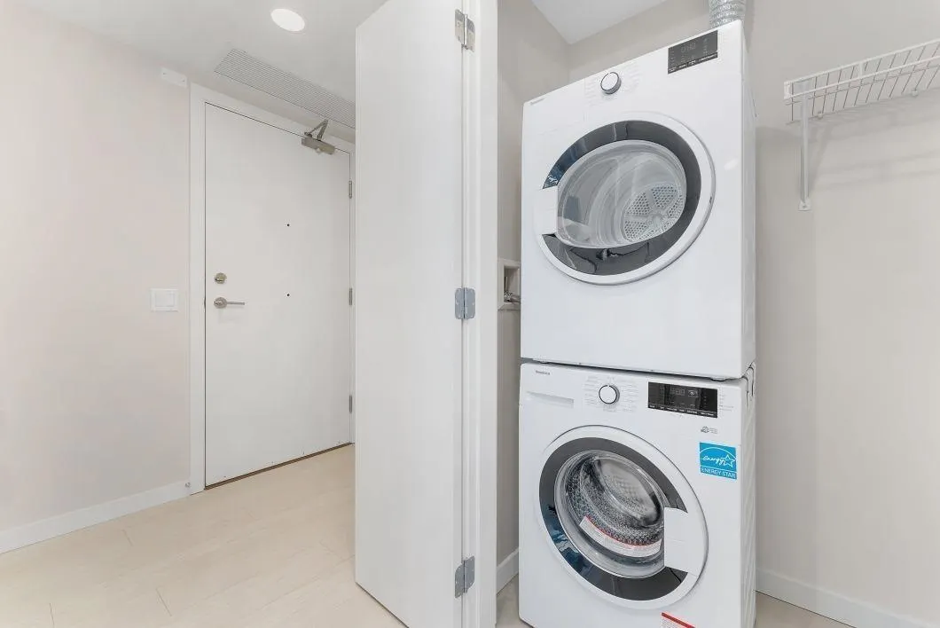 180 E 2nd Avenue #507