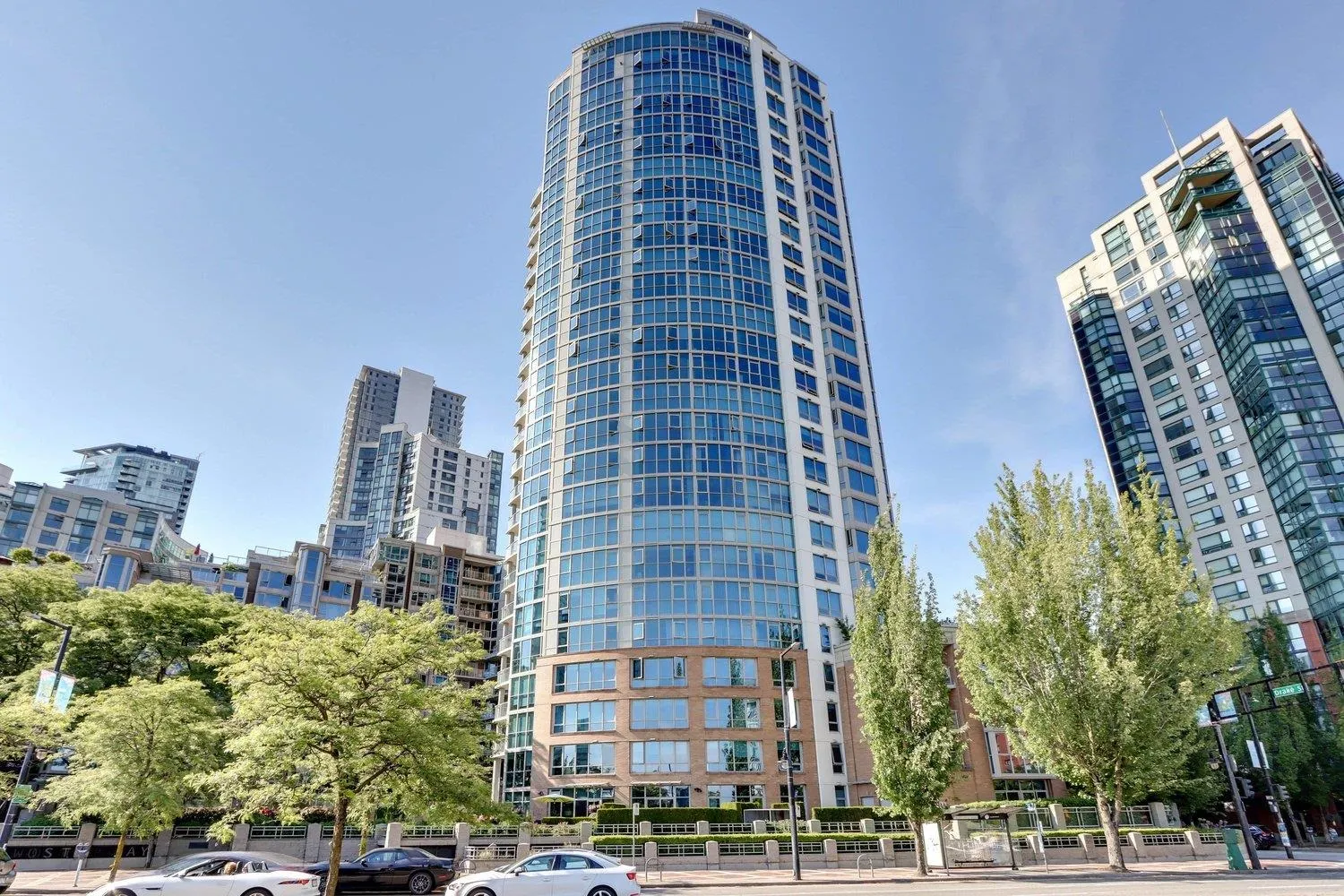 388 Drake Street #2505