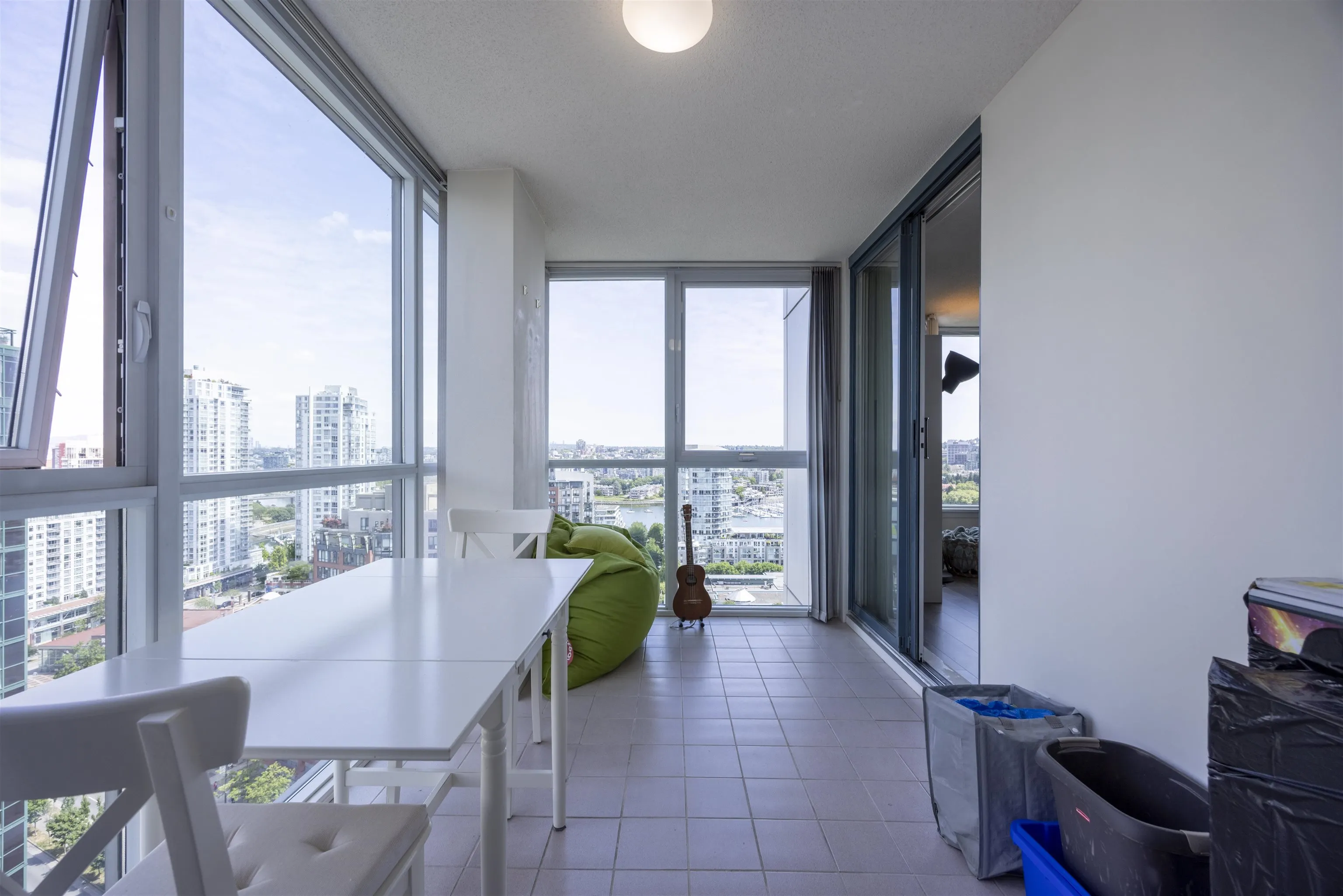 388 Drake Street #2505