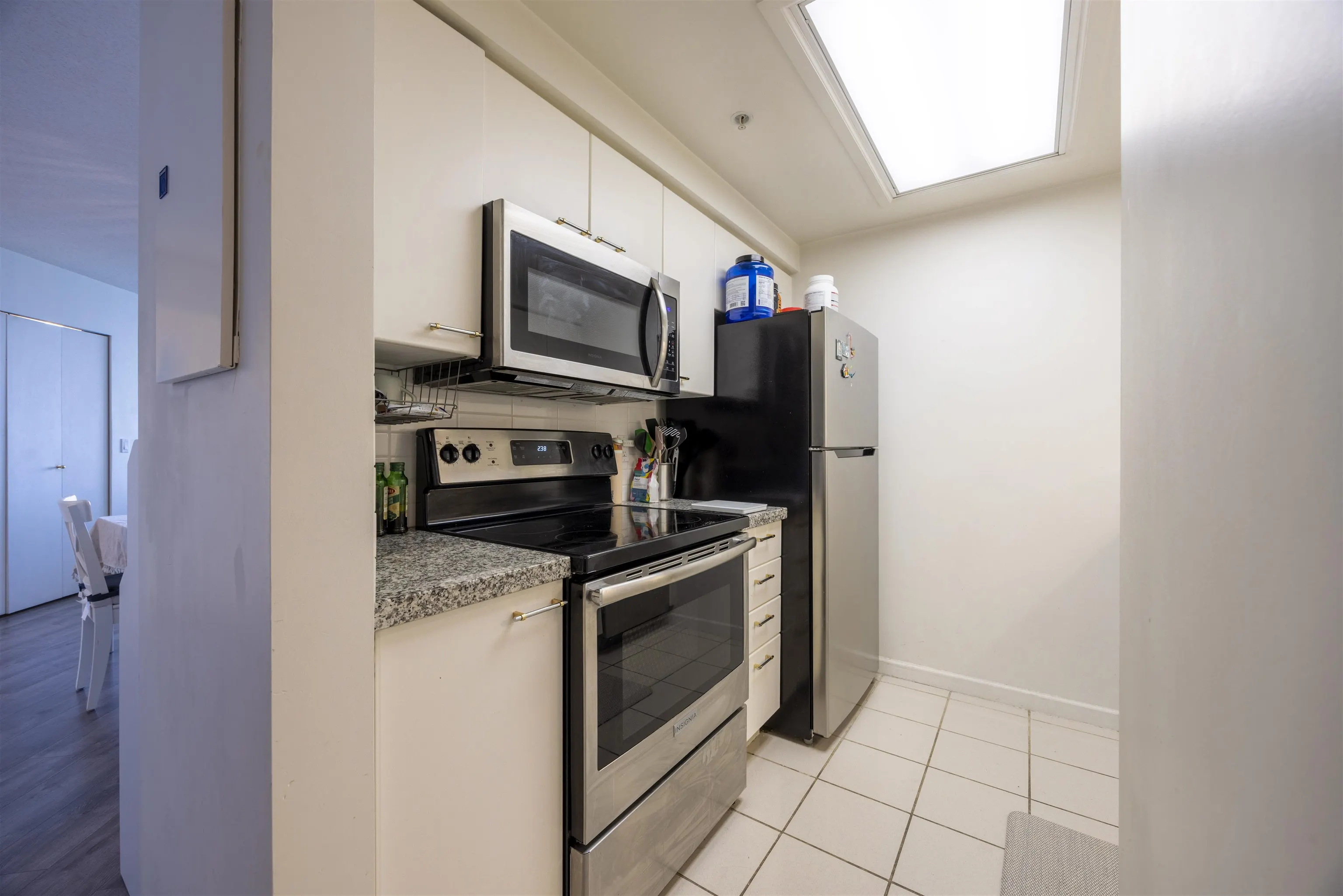 388 Drake Street #2505