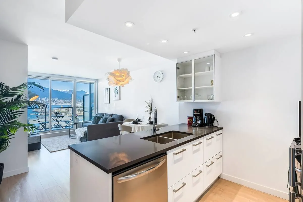933 E Hastings Street #603