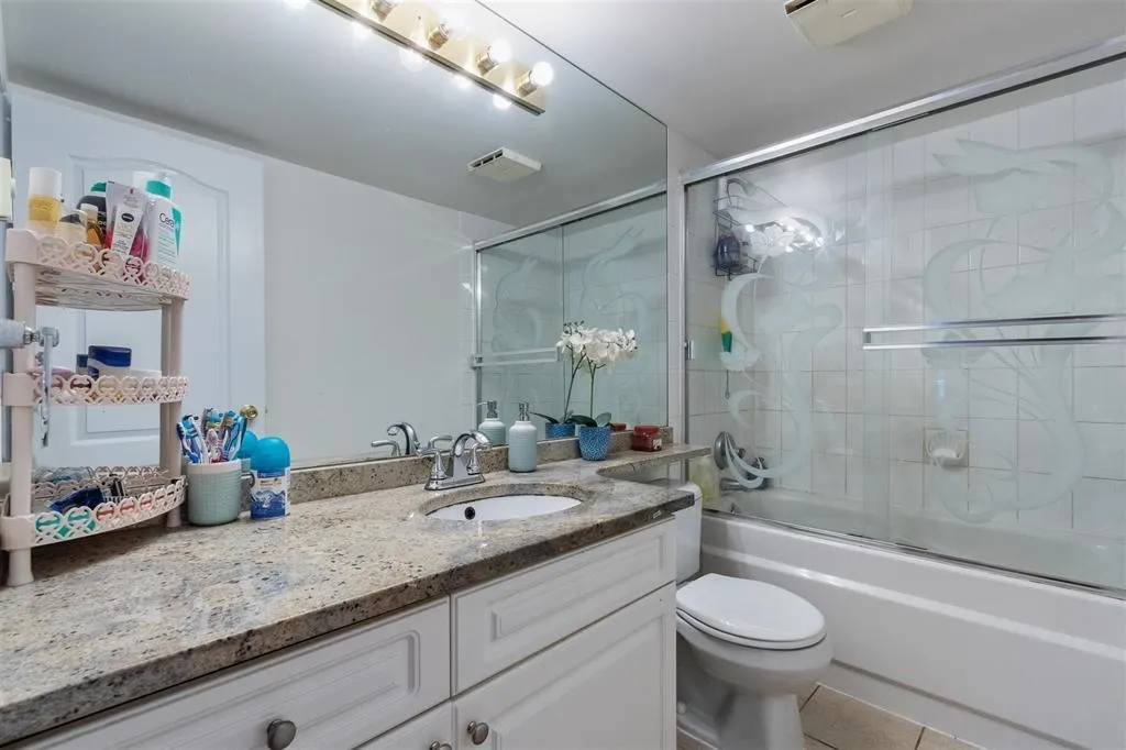 15130 108 Avenue #212