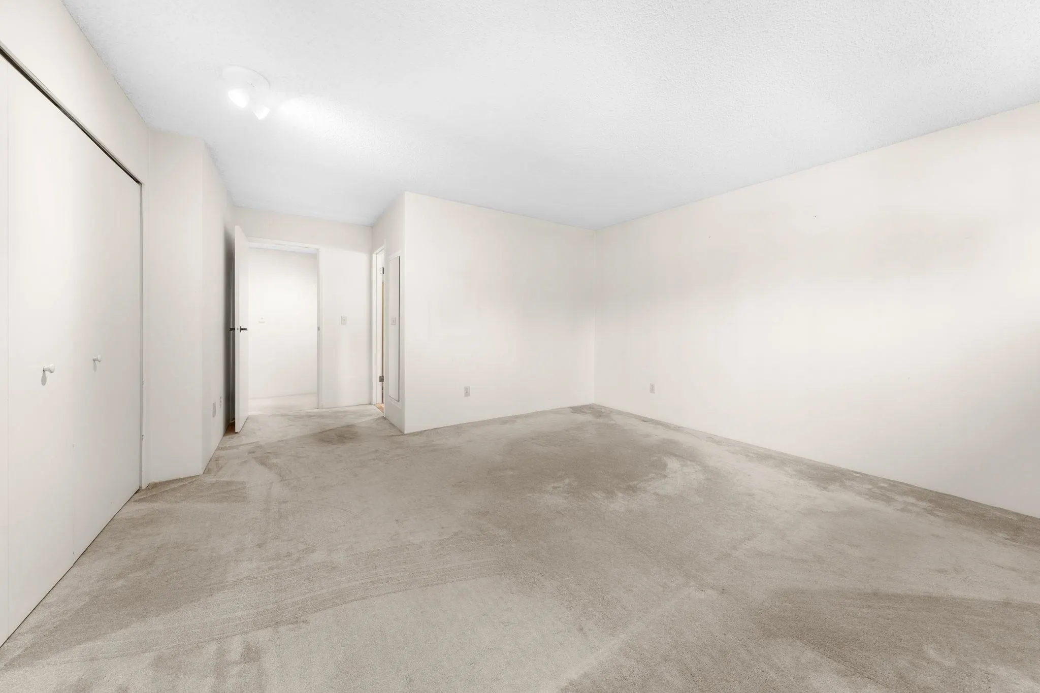 12749 16 Avenue #104