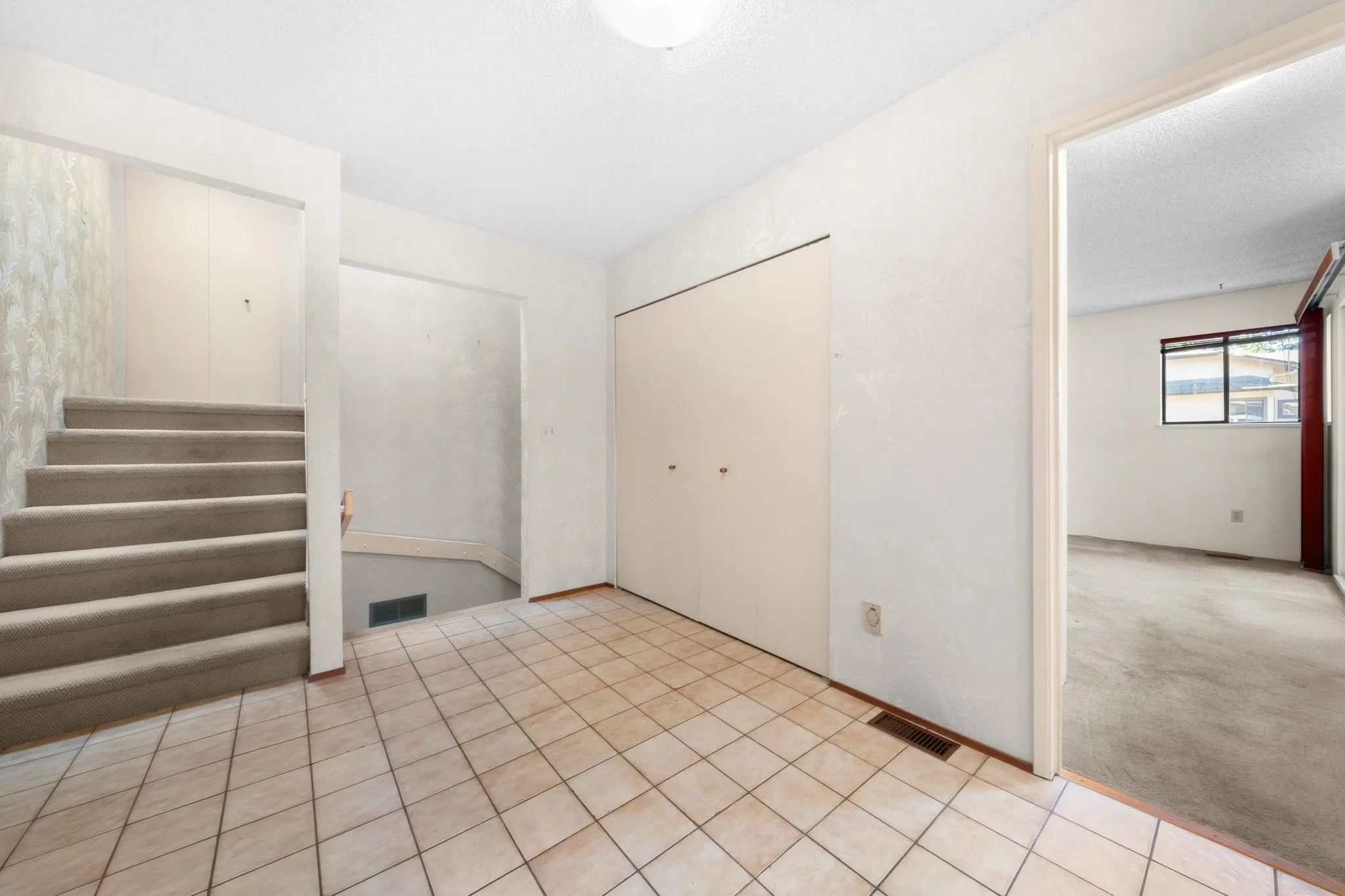 12749 16 Avenue #104