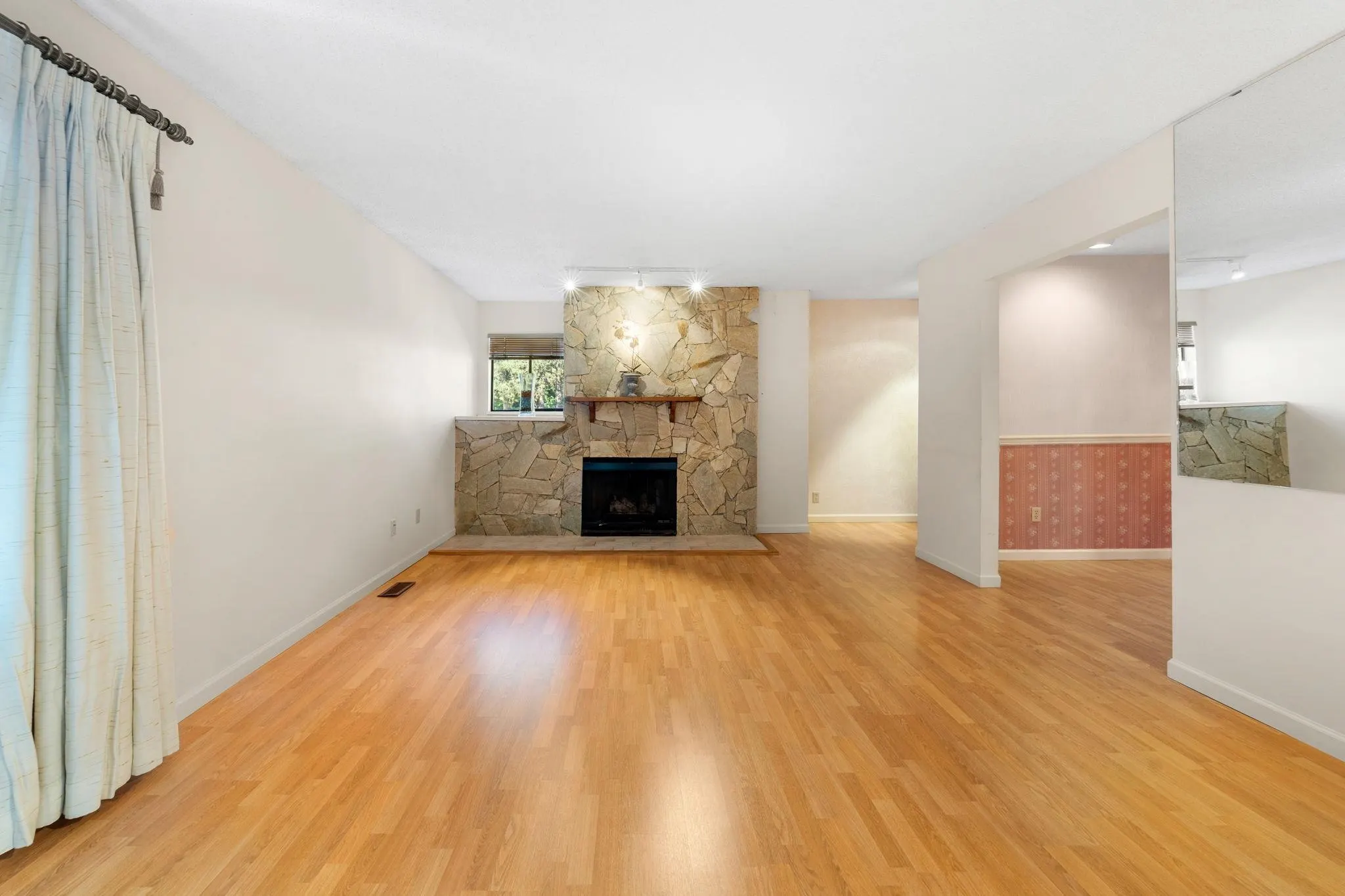12749 16 Avenue #104