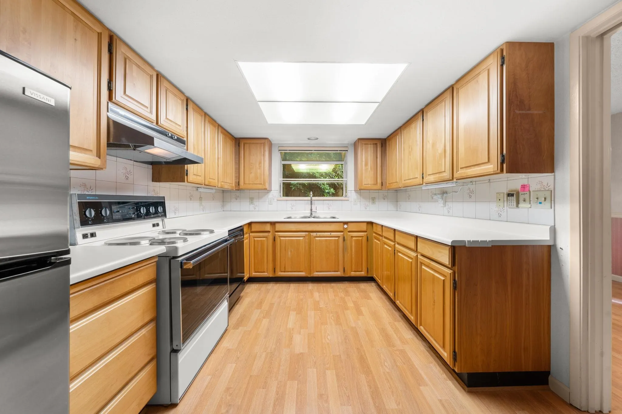 12749 16 Avenue #104
