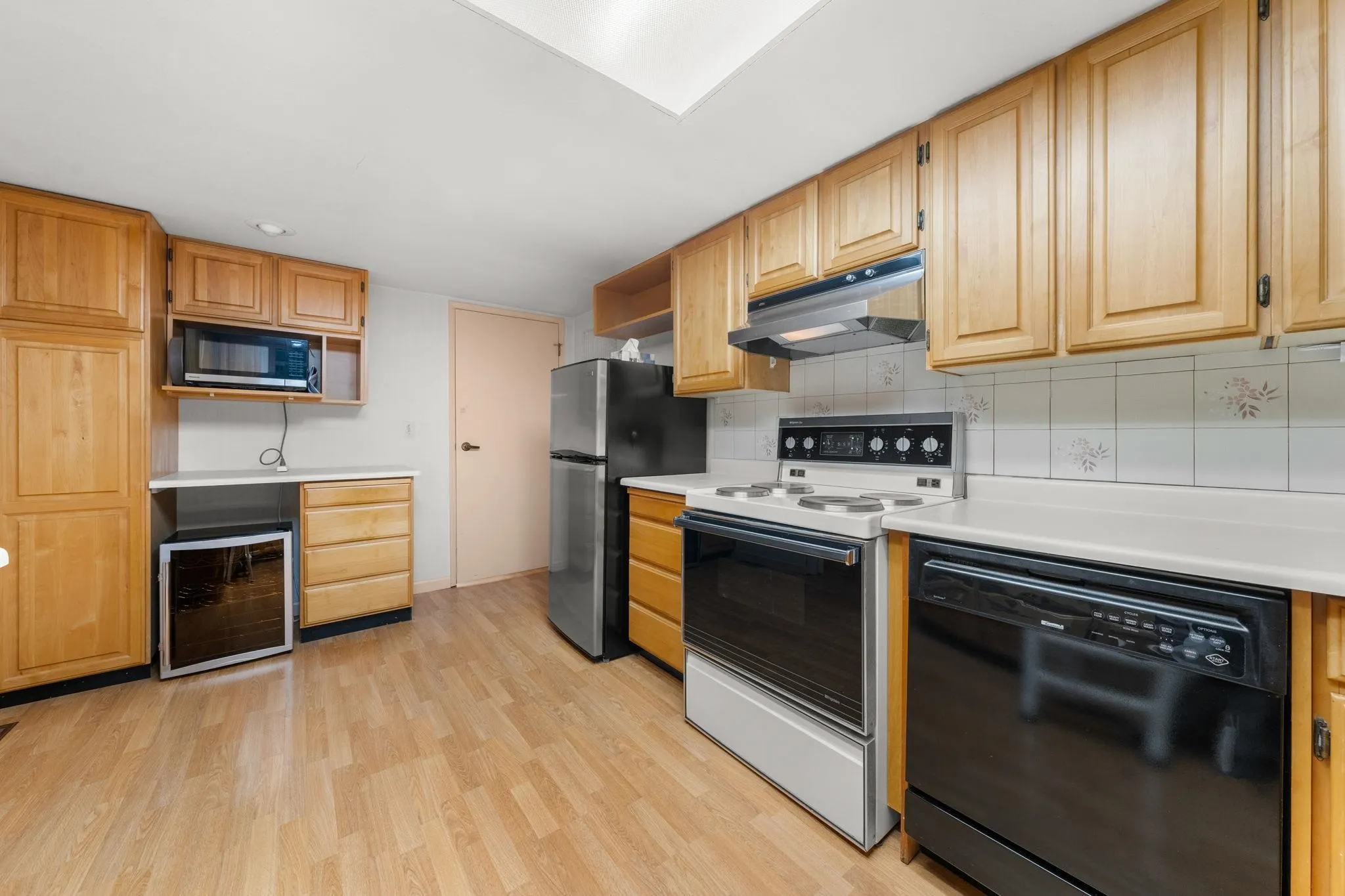 12749 16 Avenue #104