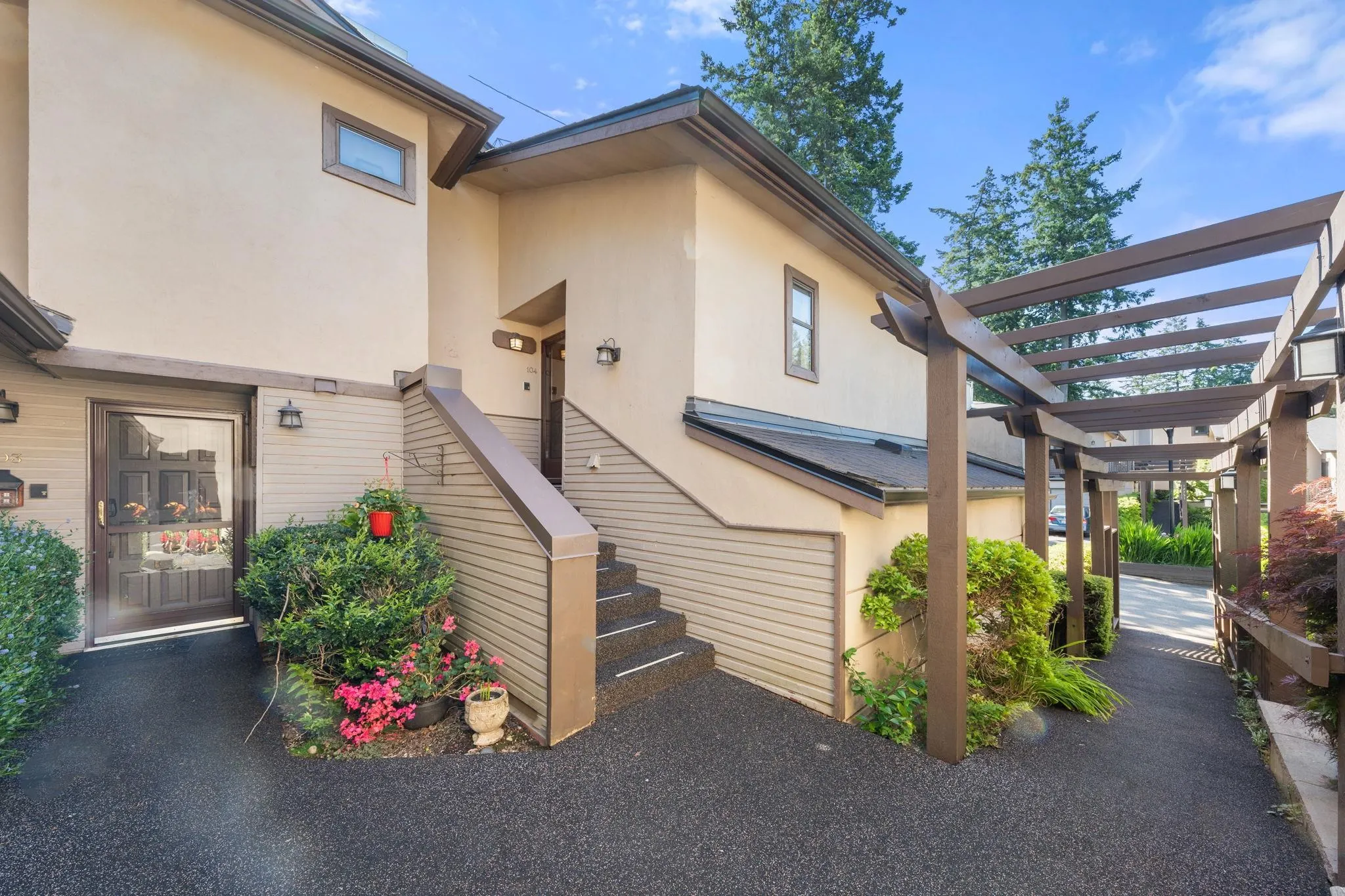 12749 16 Avenue #104