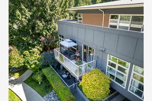 2832 Capilano Road #206