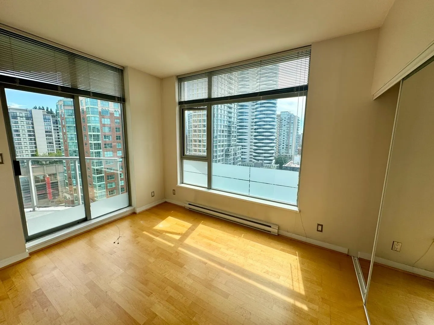1050 Smithe Street #1606