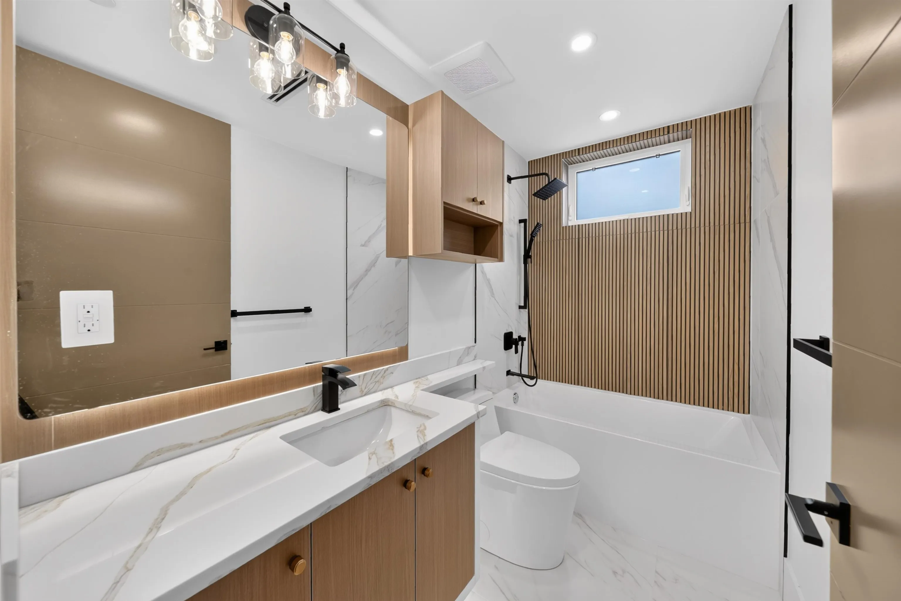 847 E 10th Avenue #2