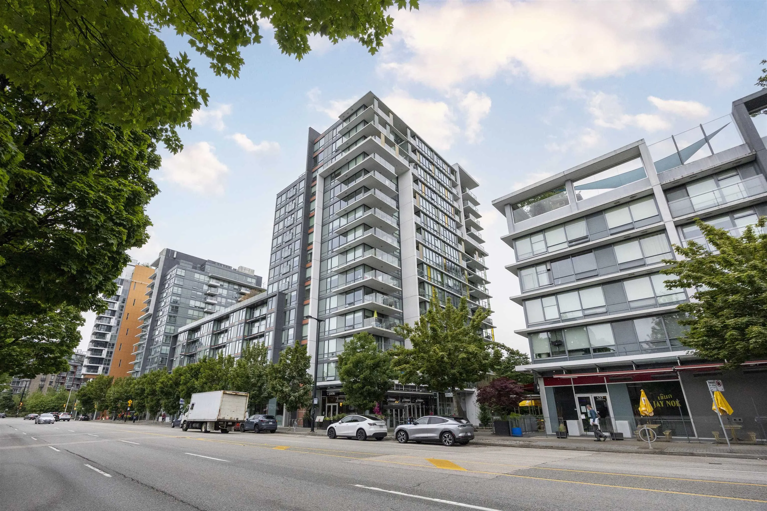 159 W 2nd Avenue #308