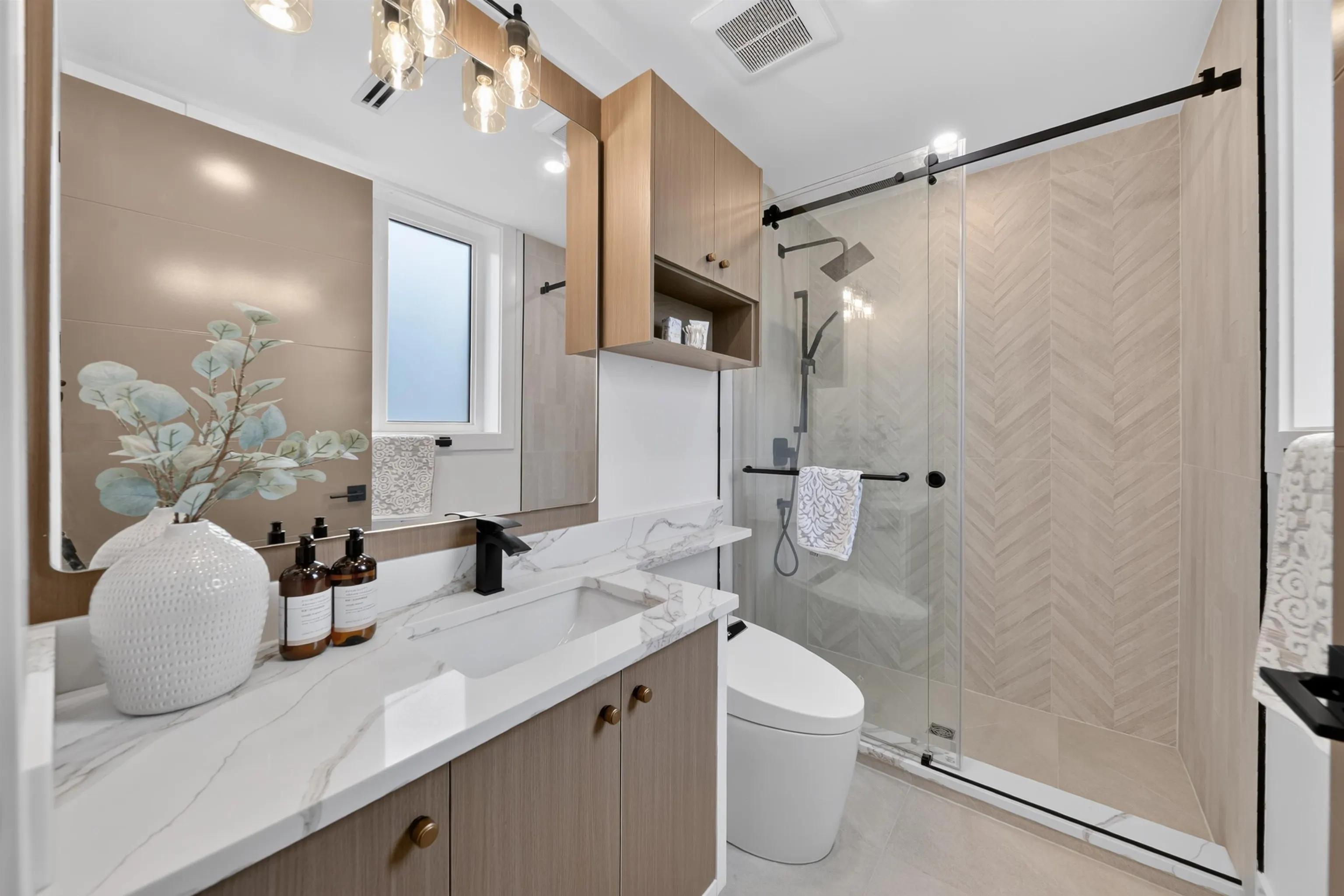 847 E 10th Avenue #1