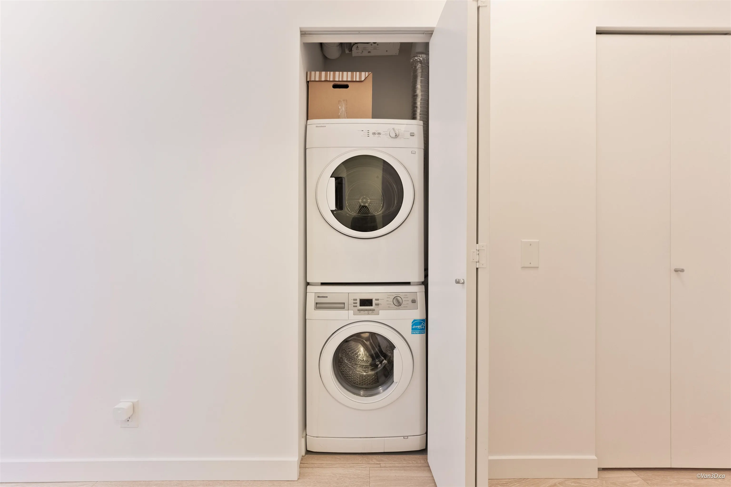 933 E Hastings Street #1004