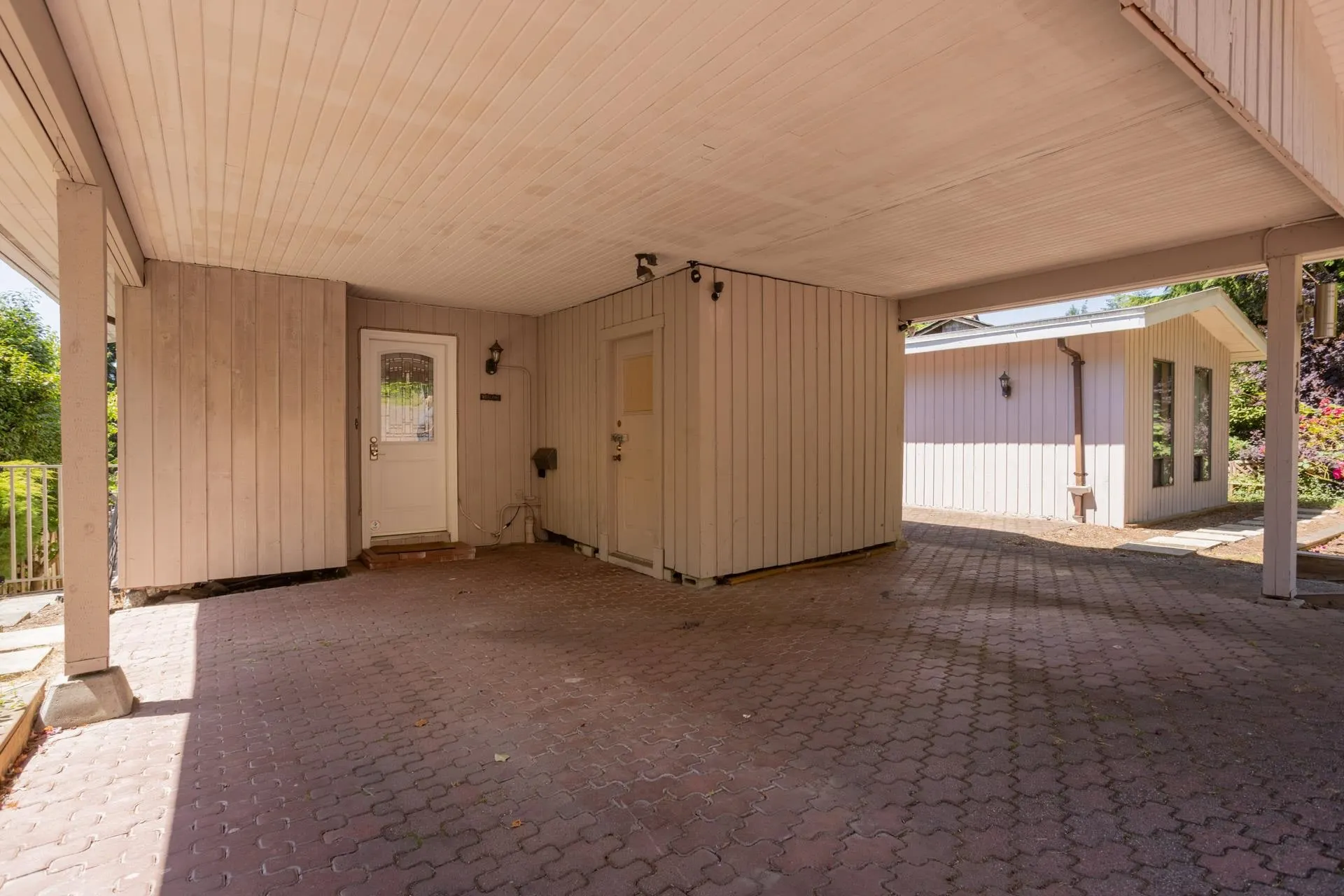148 Roe Drive