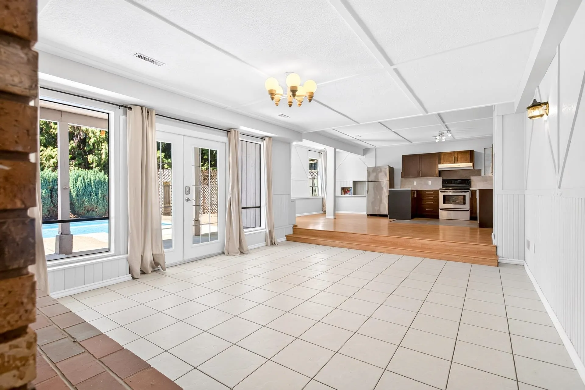 148 Roe Drive