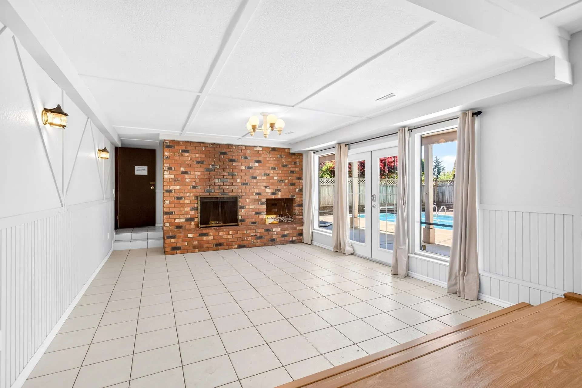 148 Roe Drive