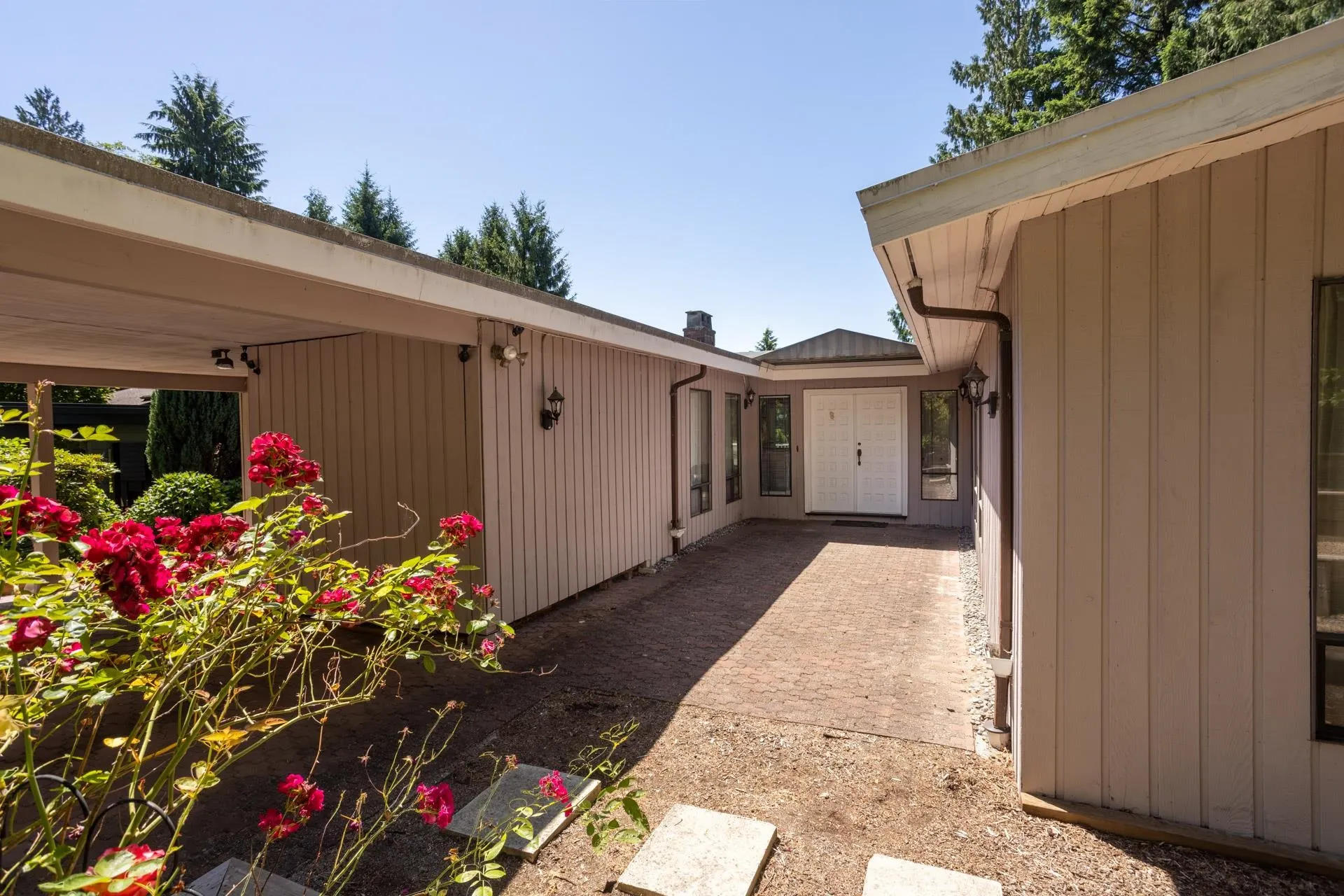 148 Roe Drive
