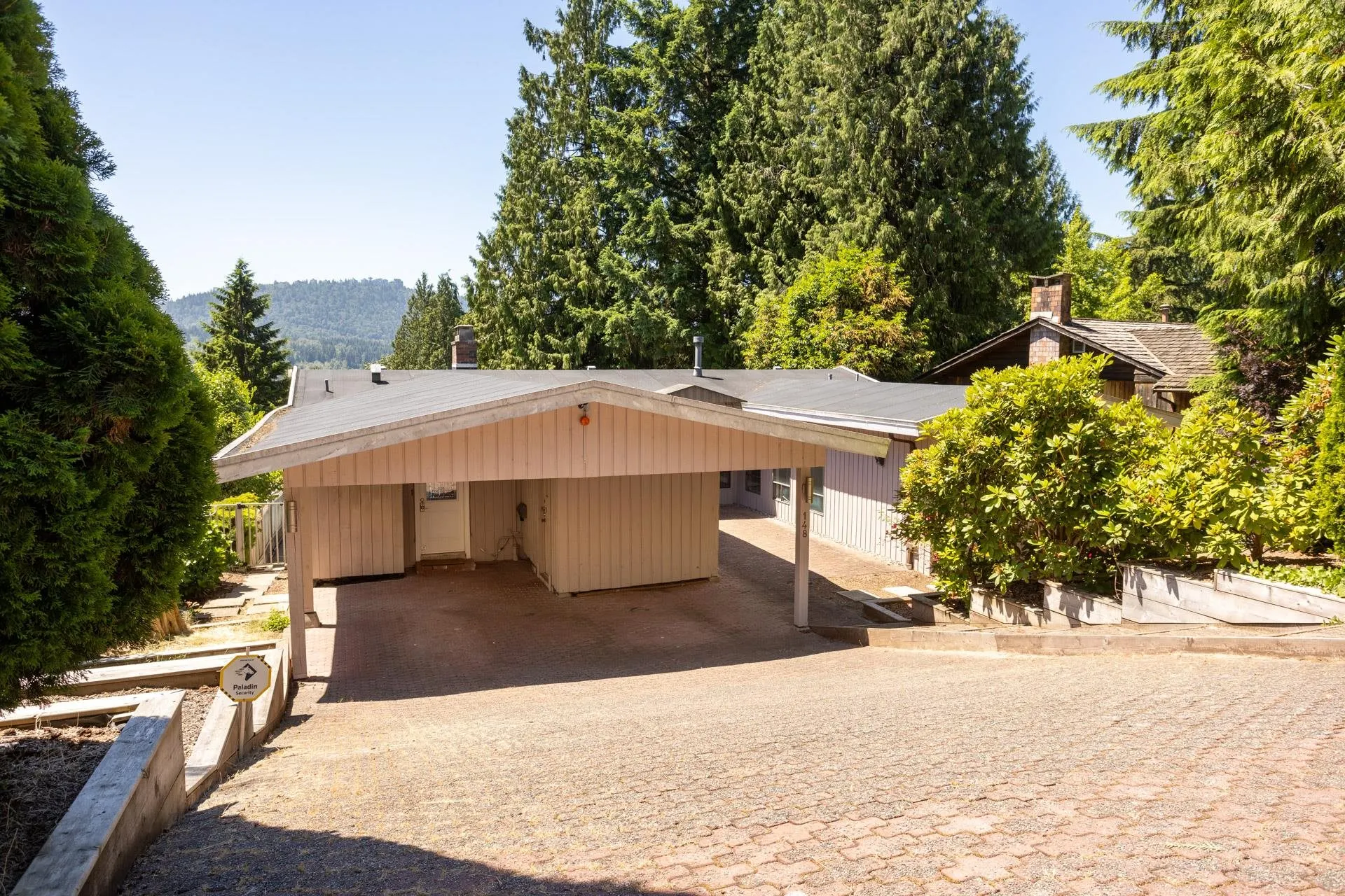 148 Roe Drive