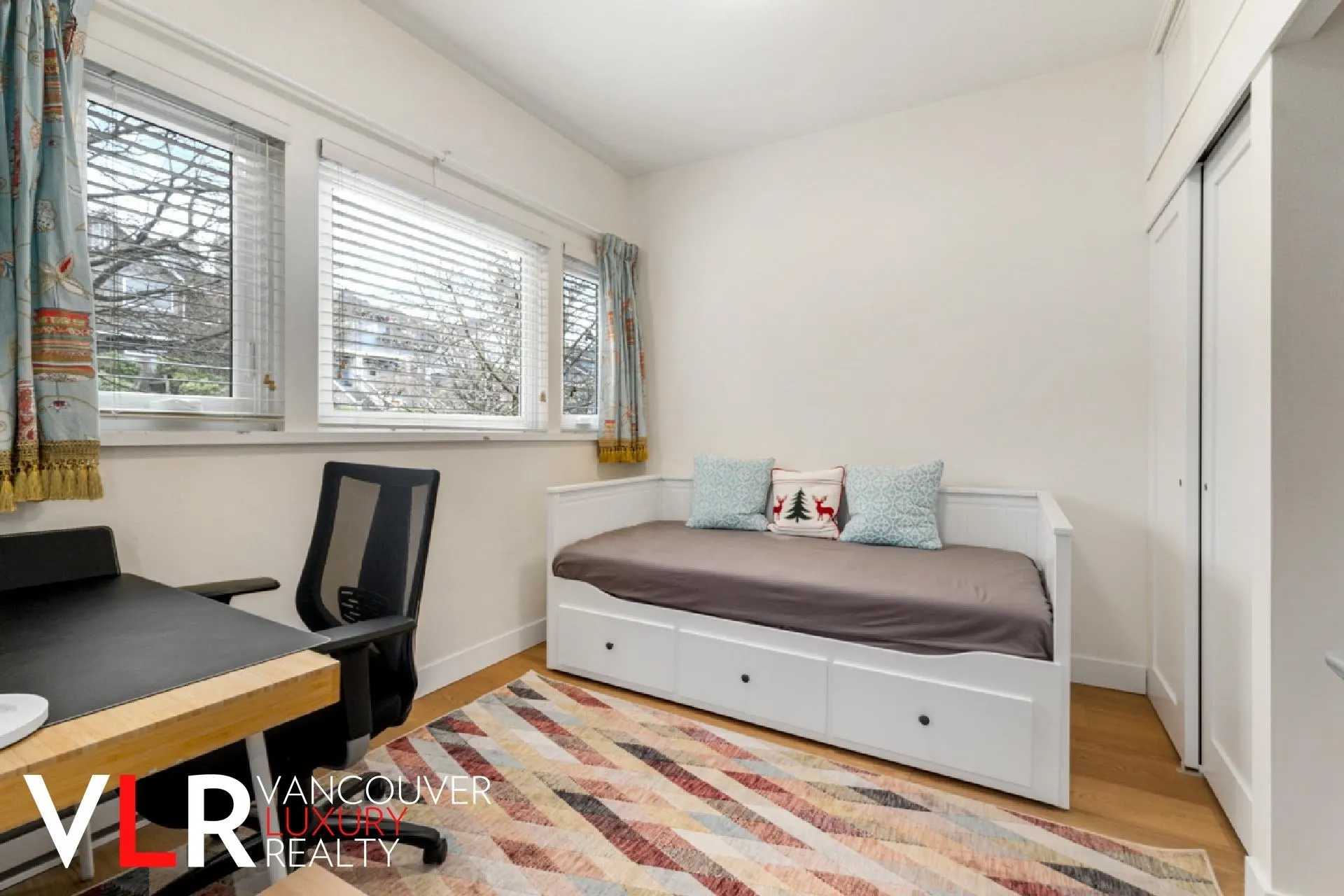 2535 York Avenue #103