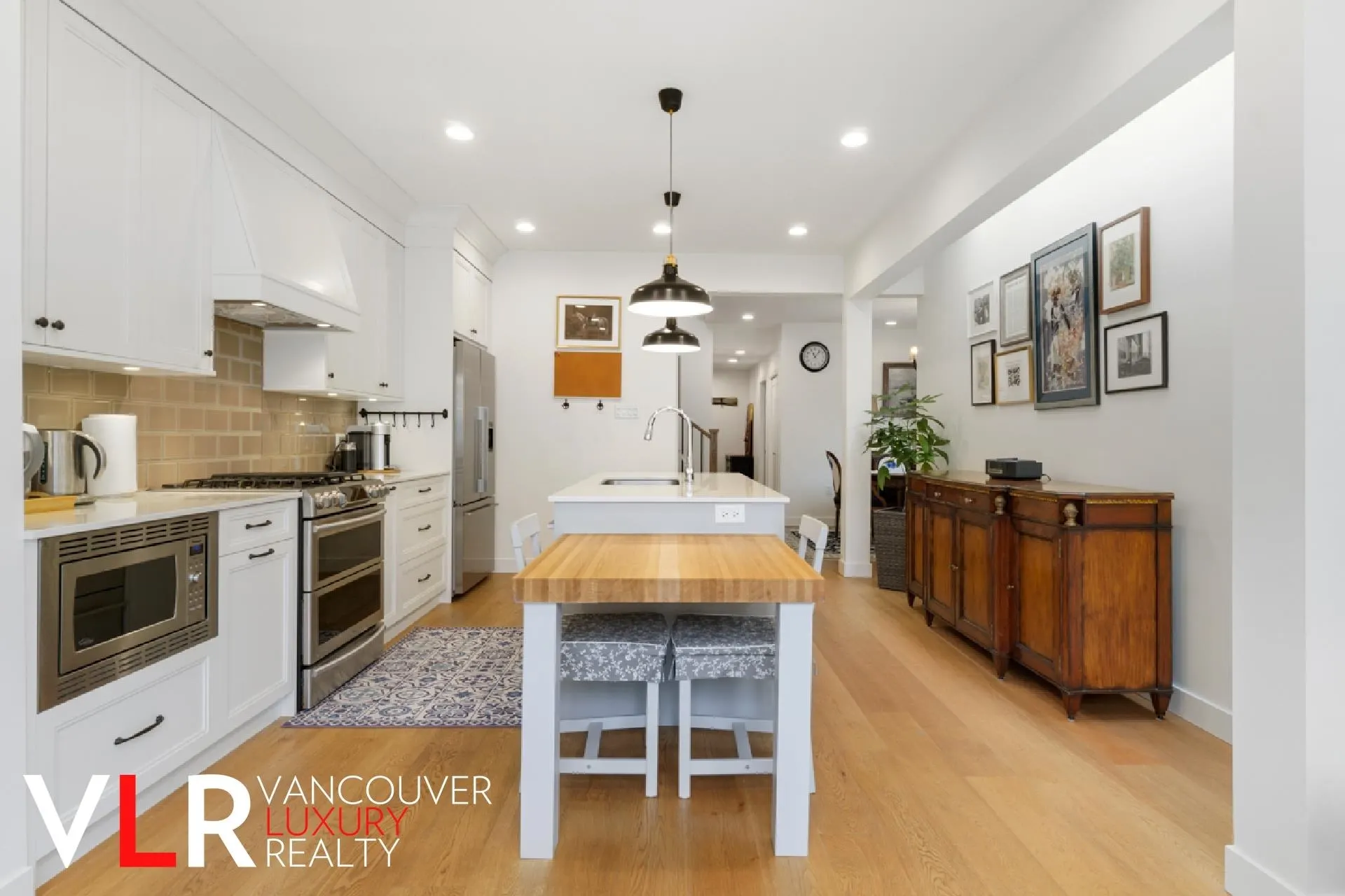 2535 York Avenue #103