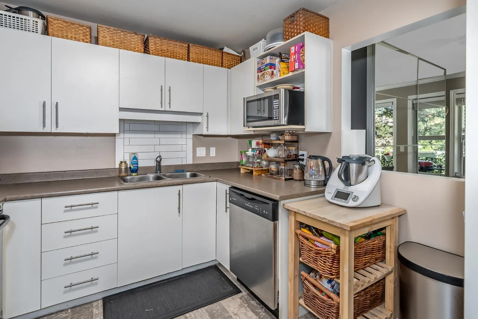 27358 32 Avenue #219