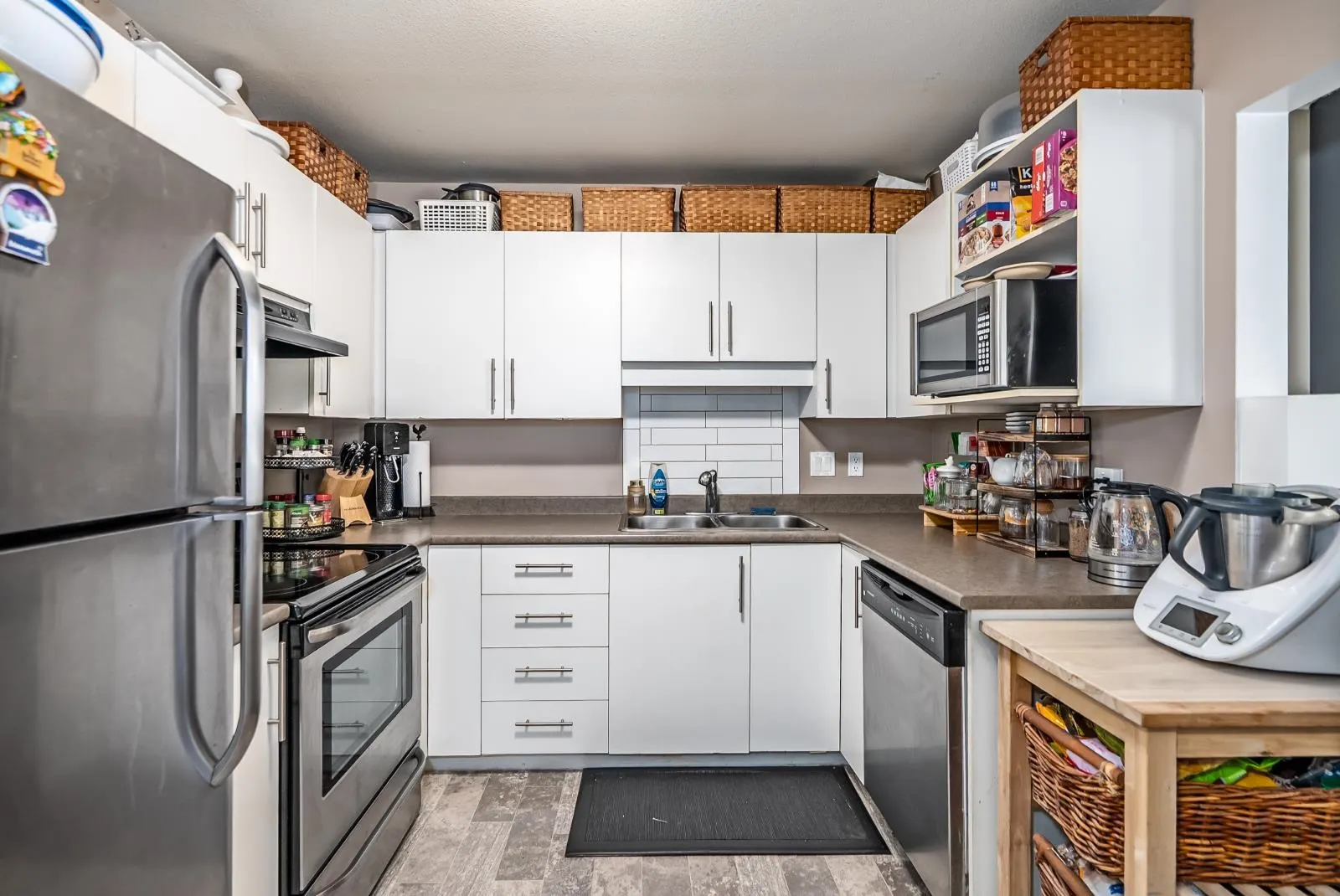 27358 32 Avenue #219