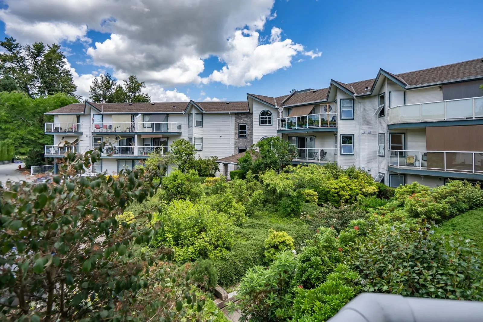 27358 32 Avenue #219