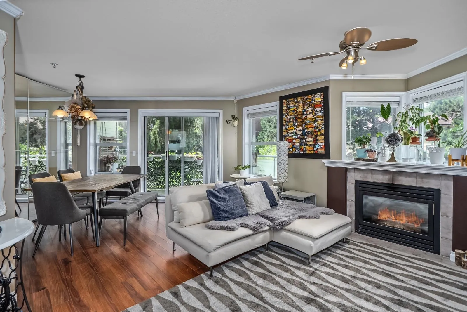 27358 32 Avenue #219
