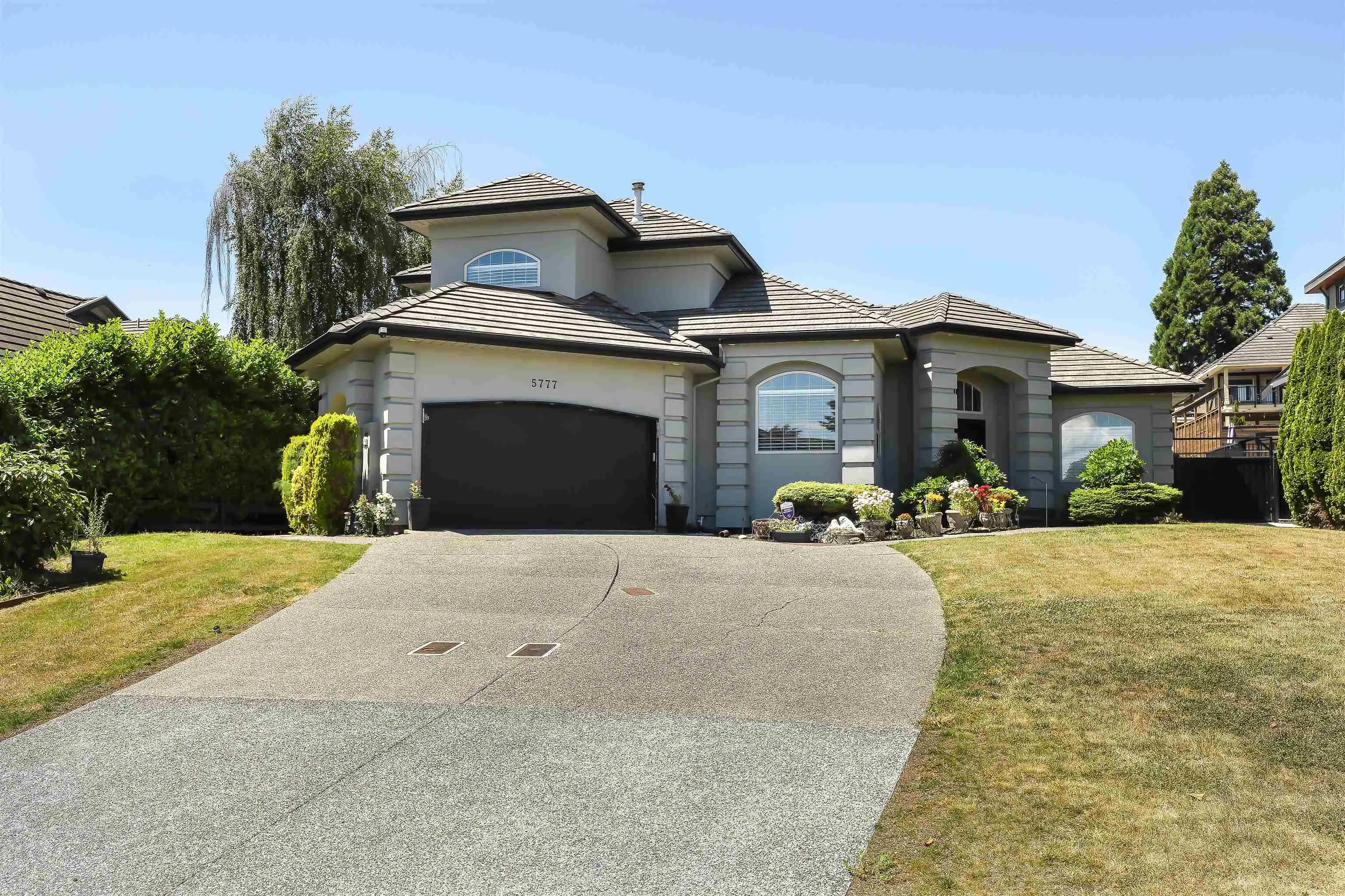 5777 W Kettle Crescent
