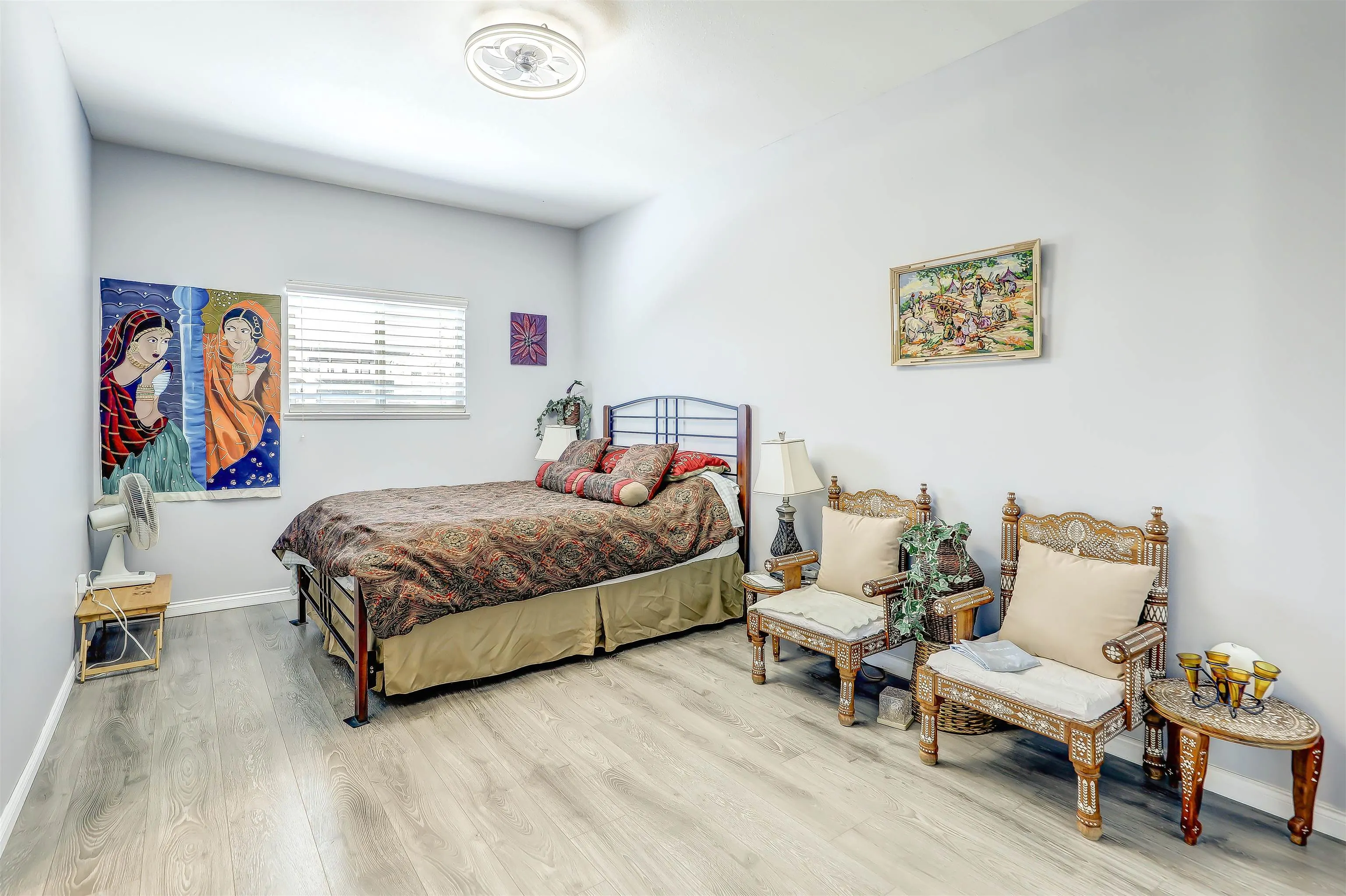 5777 W Kettle Crescent