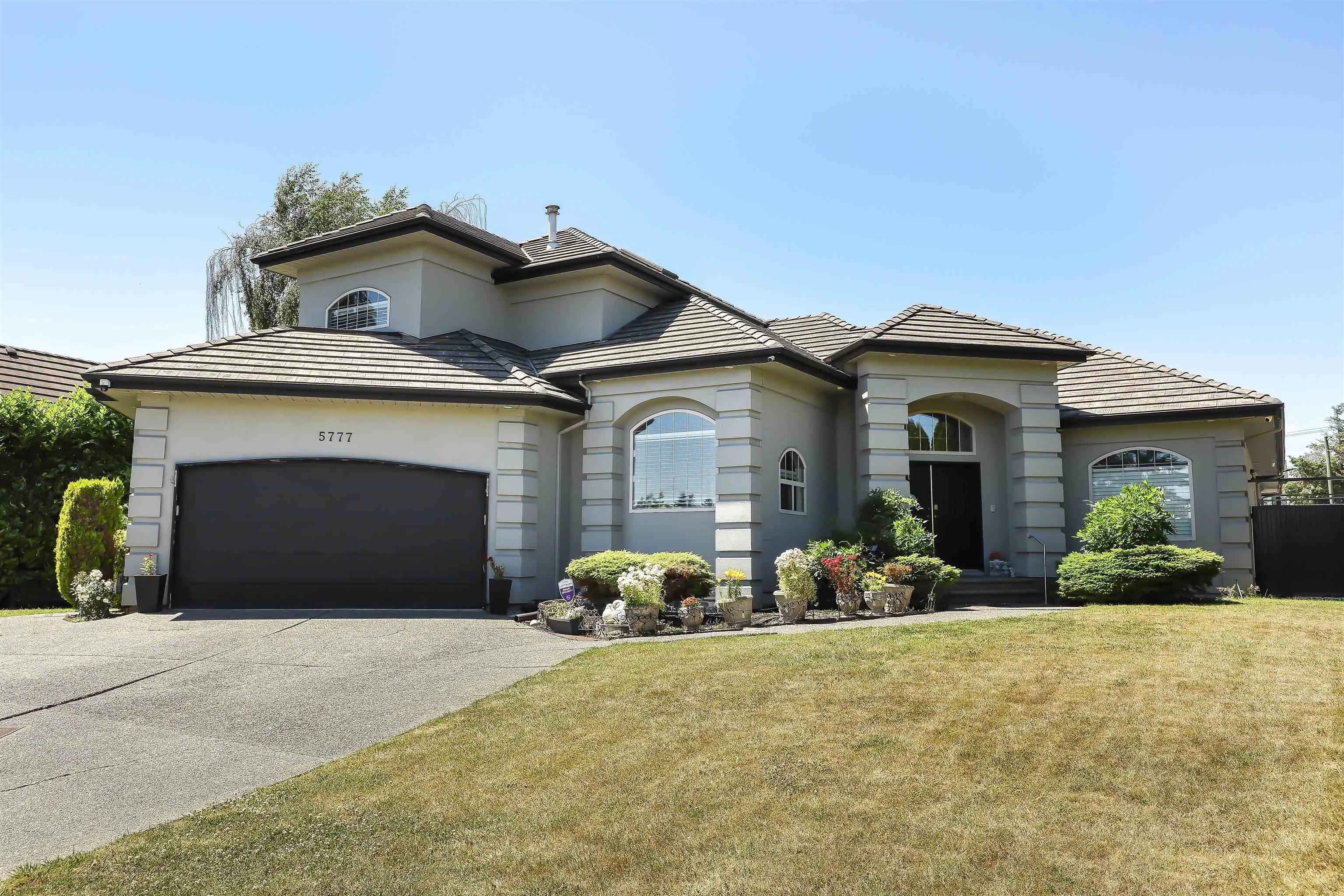 5777 W Kettle Crescent