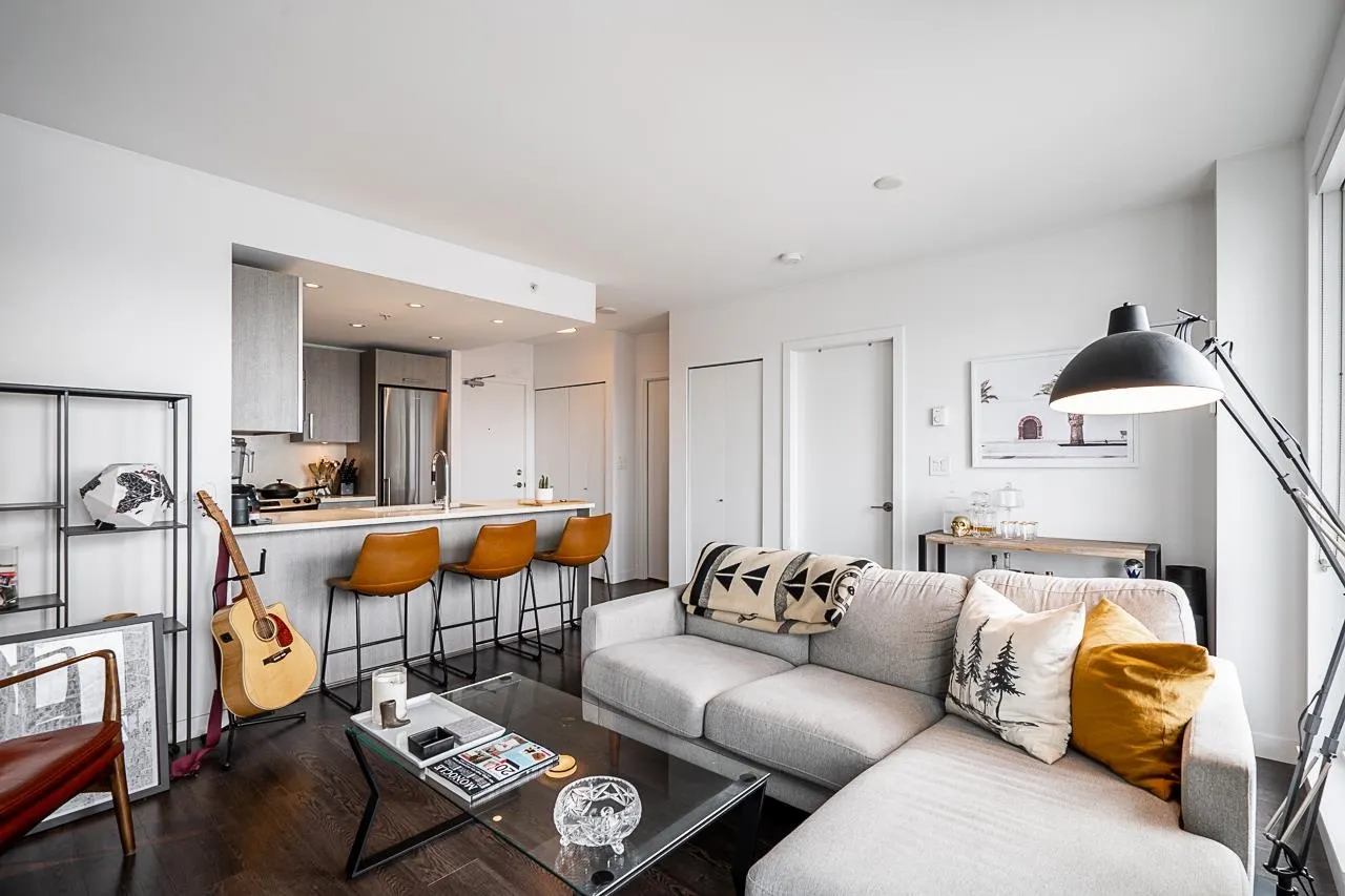 933 E Hastings Street #1110