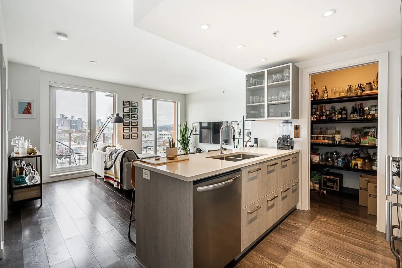 933 E Hastings Street #1110