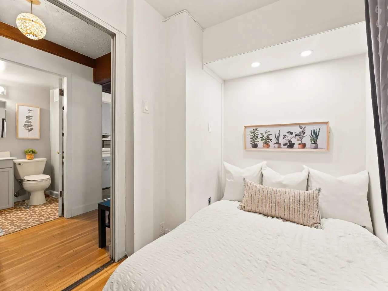 1975 Pendrell Street #304
