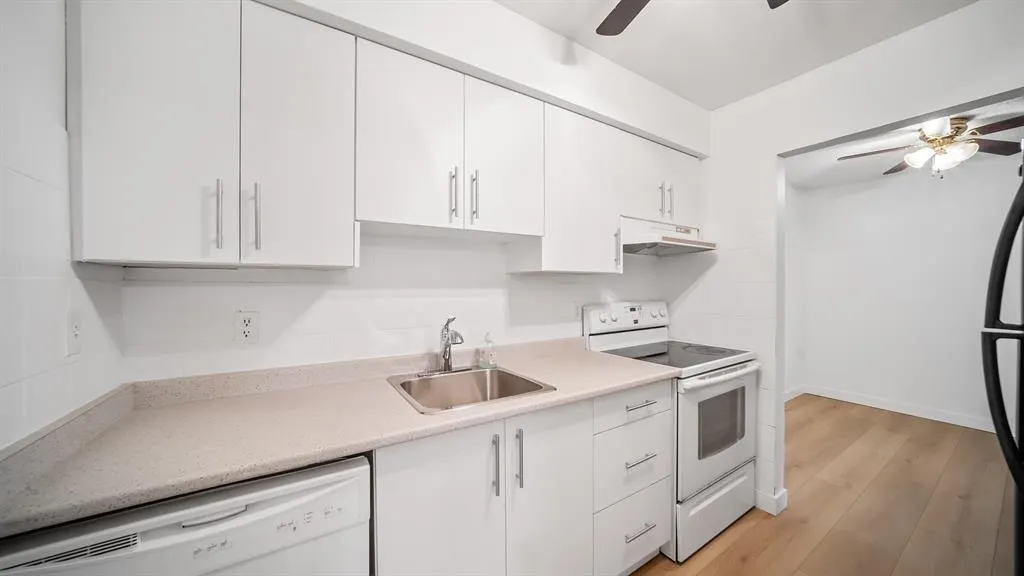 10620 150 Street #916