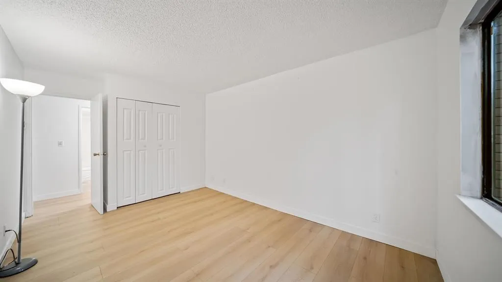 10620 150 Street #916