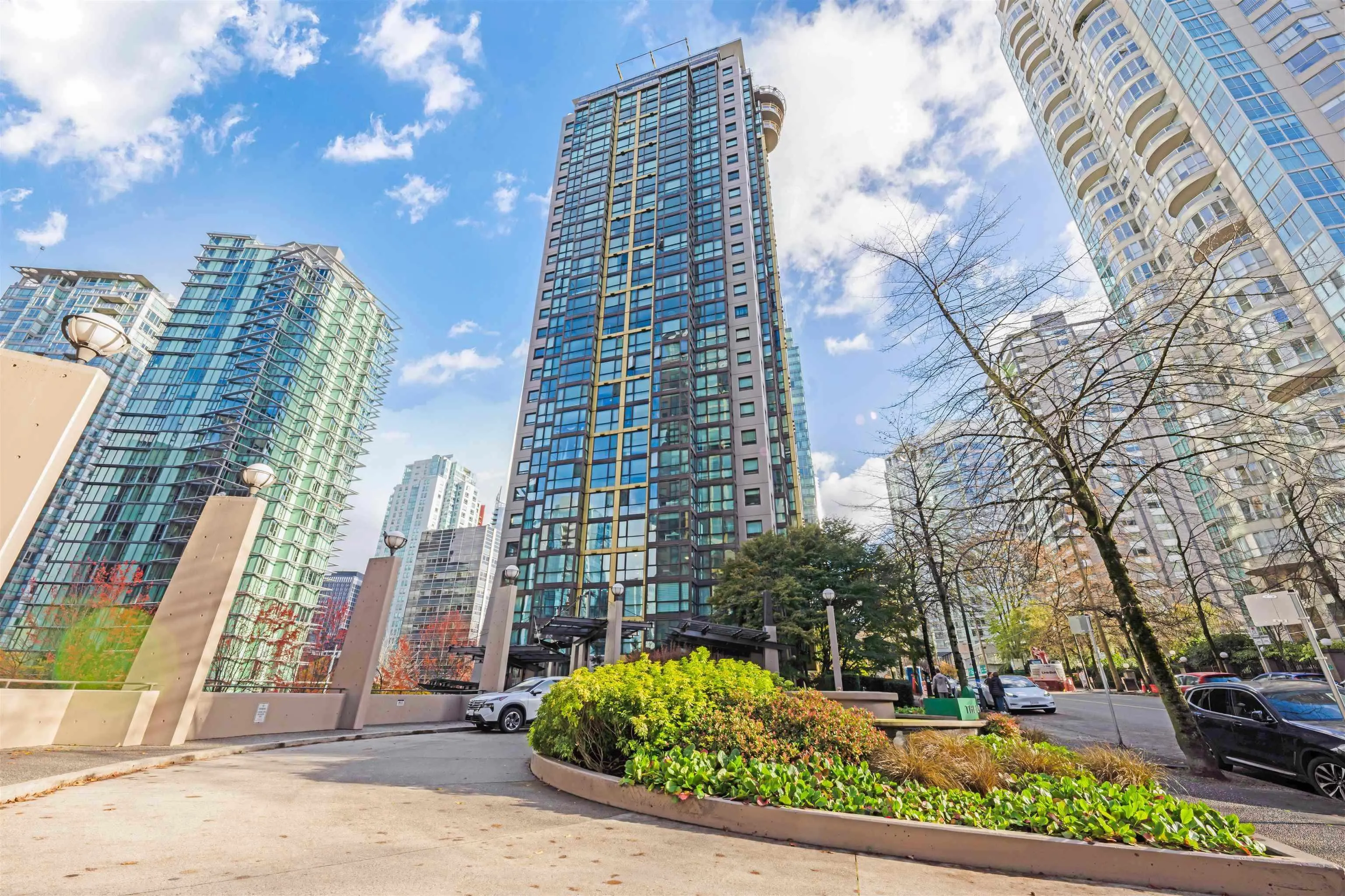 1331 Alberni Street #1208