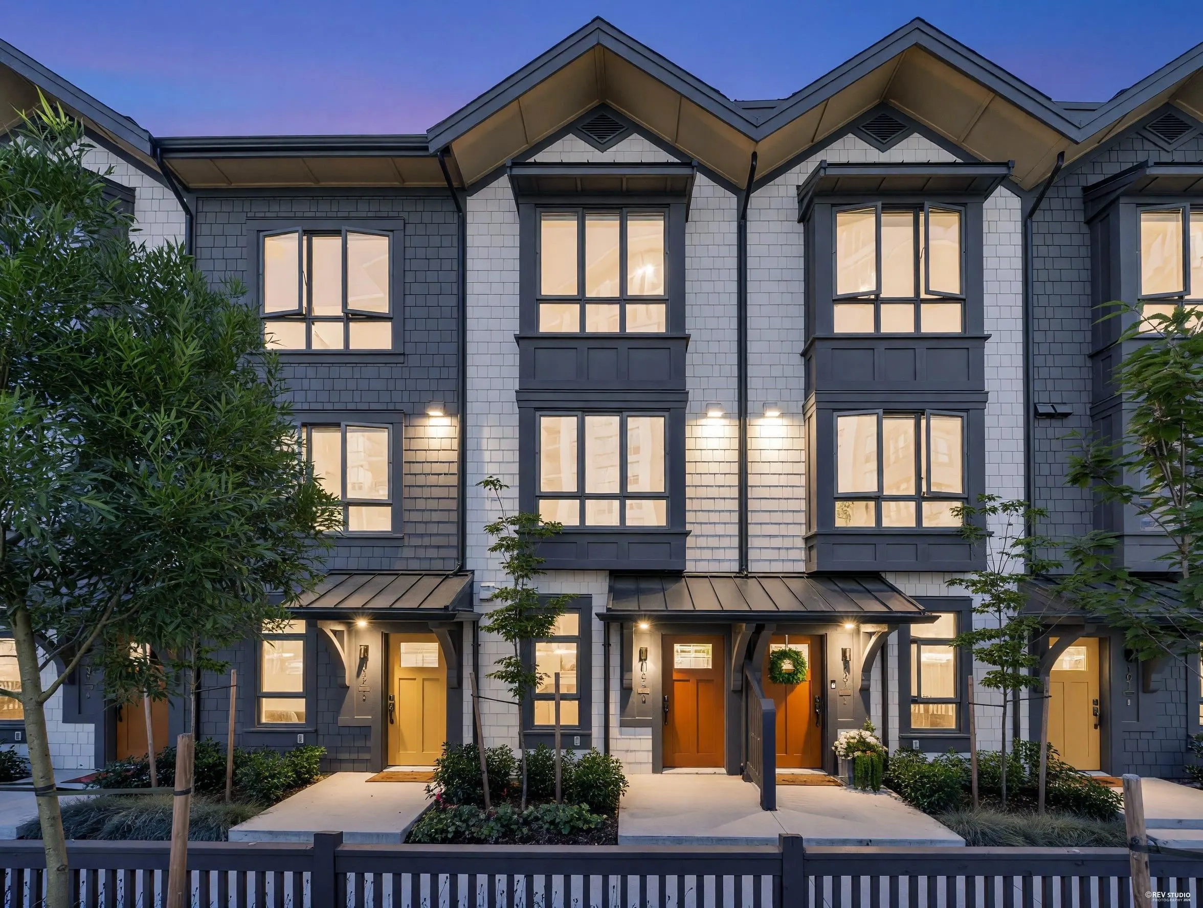 2320 Emery Court #103