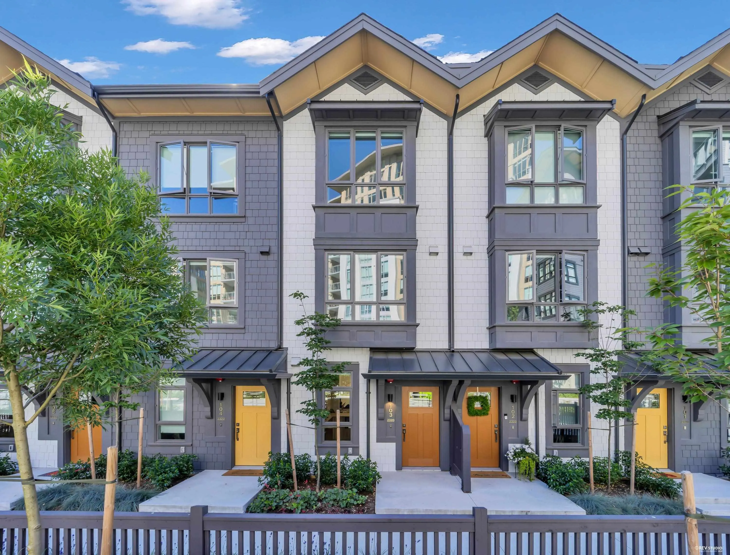 2320 Emery Court #103