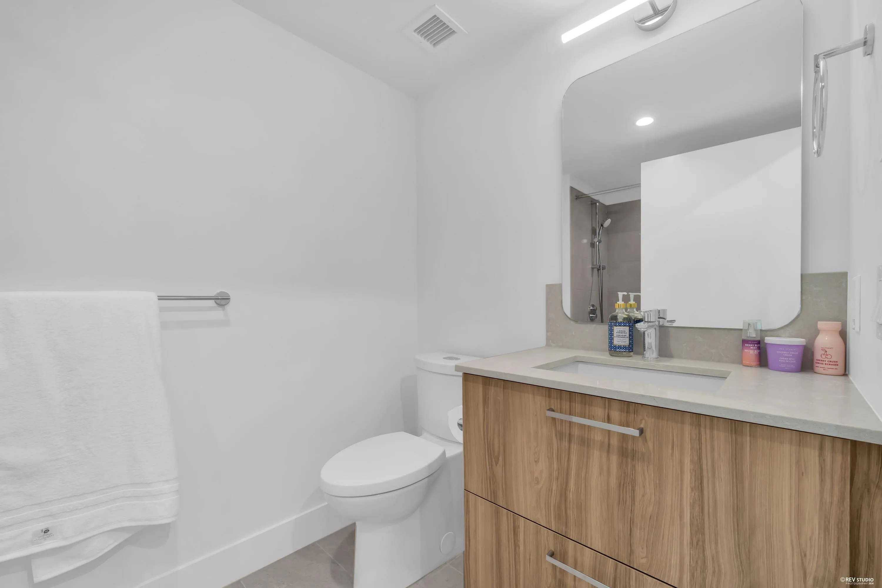 2320 Emery Court #103