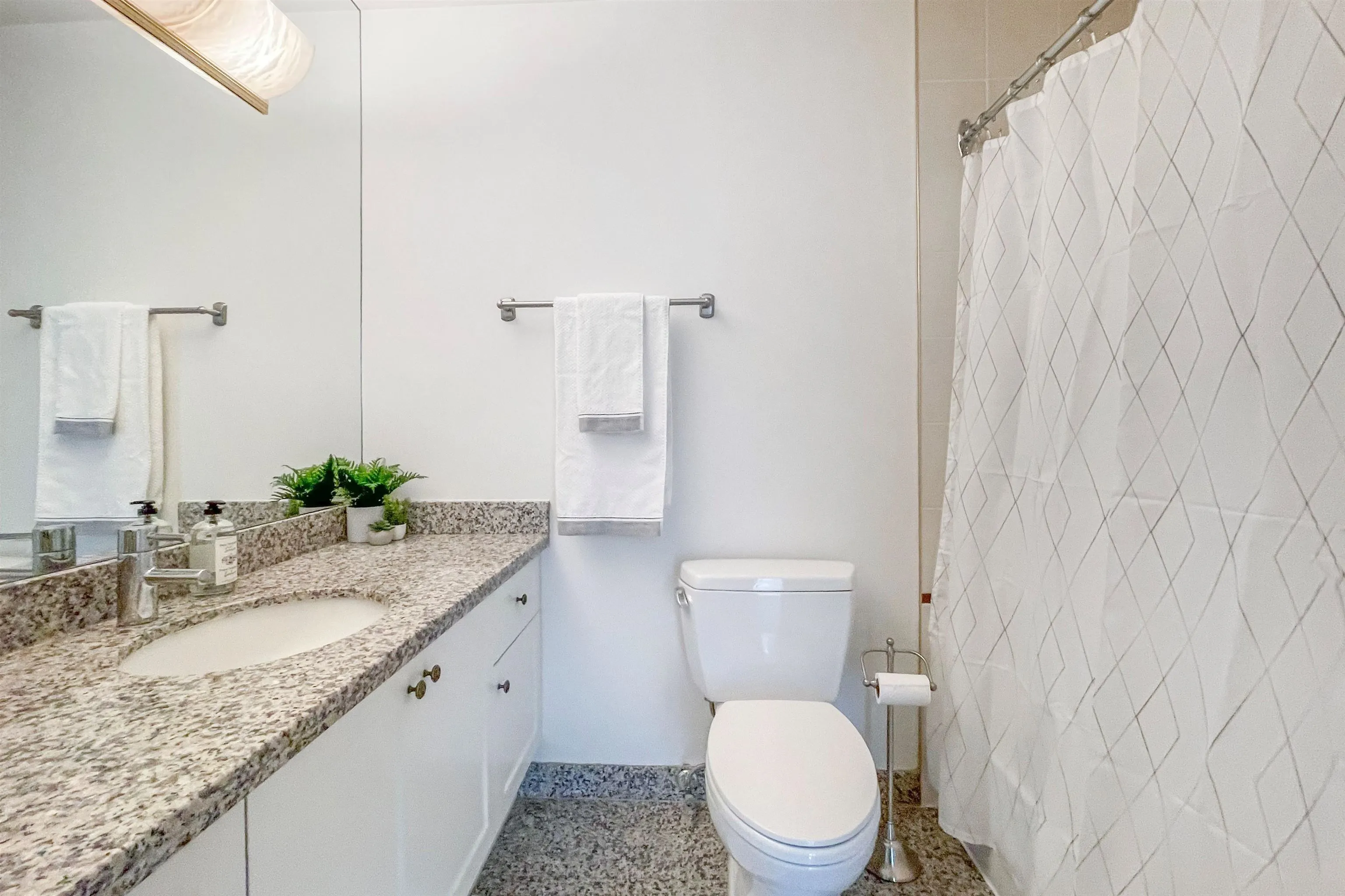 1600 Hornby Street #504