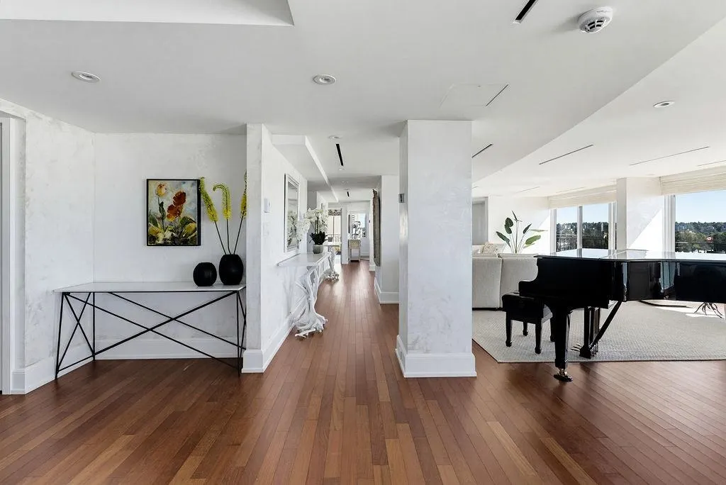 1575 Beach Avenue #1301