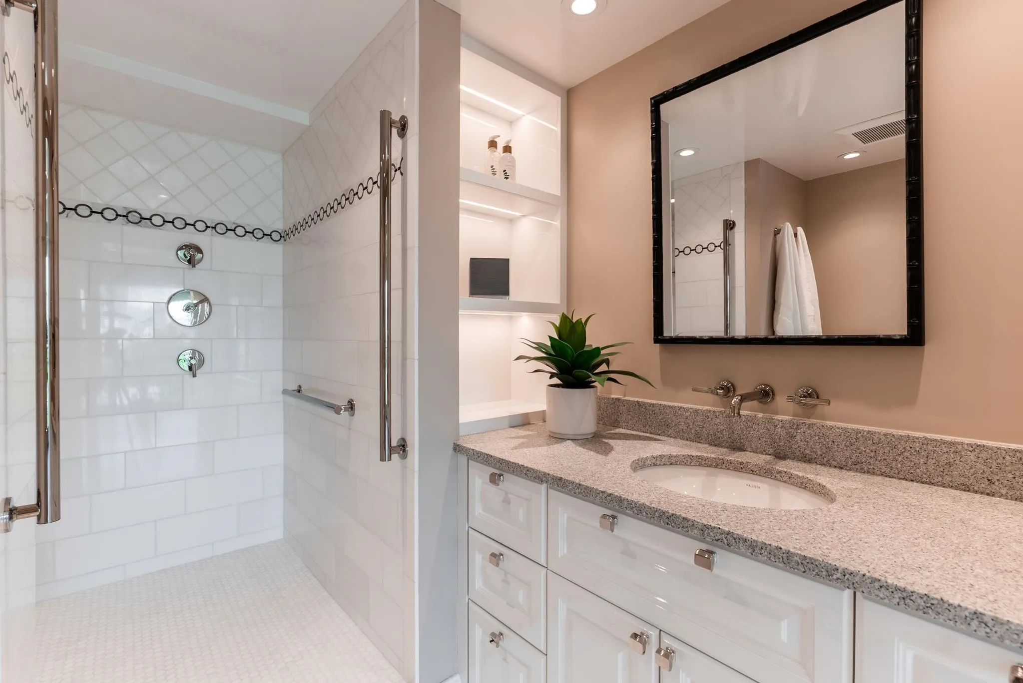 1575 Beach Avenue #1301