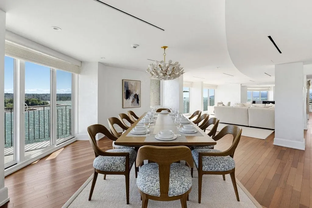 1575 Beach Avenue #1301