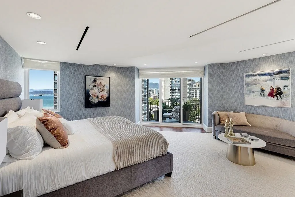 1575 Beach Avenue #1301