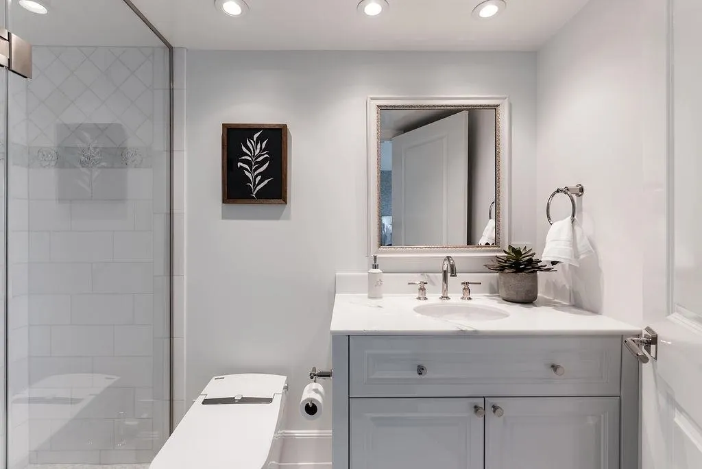 1575 Beach Avenue #1301