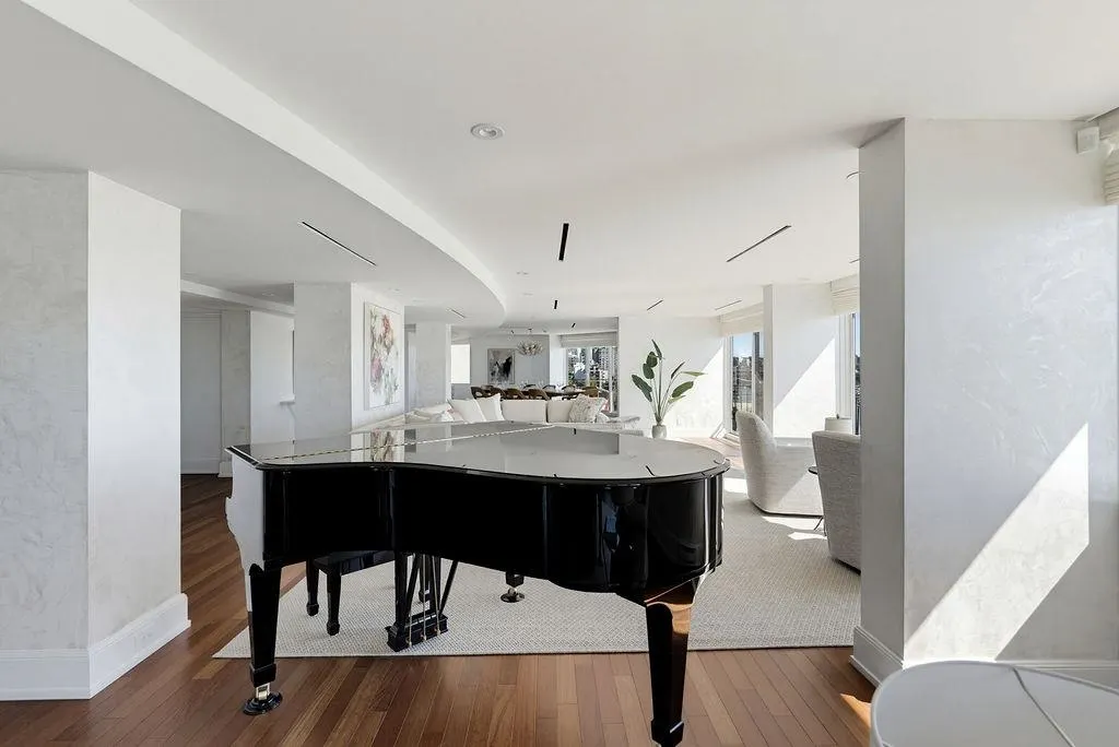 1575 Beach Avenue #1301