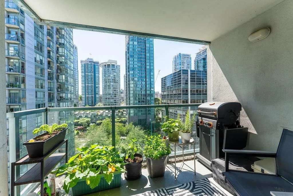 1238 Melville Street #1506